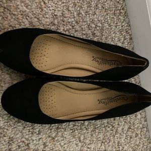 Great condition basic black heels
